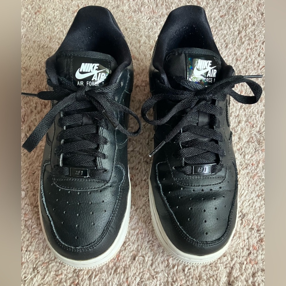 Nike Air Force 1 Women's Sneakers - Black/White